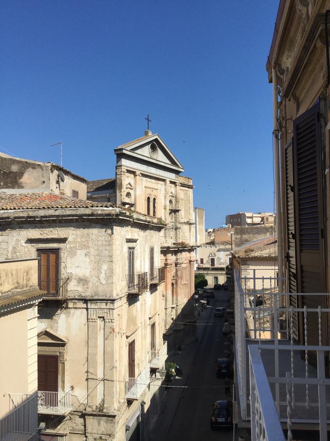 B&B Vittorio Emanuele Licata Esterno foto